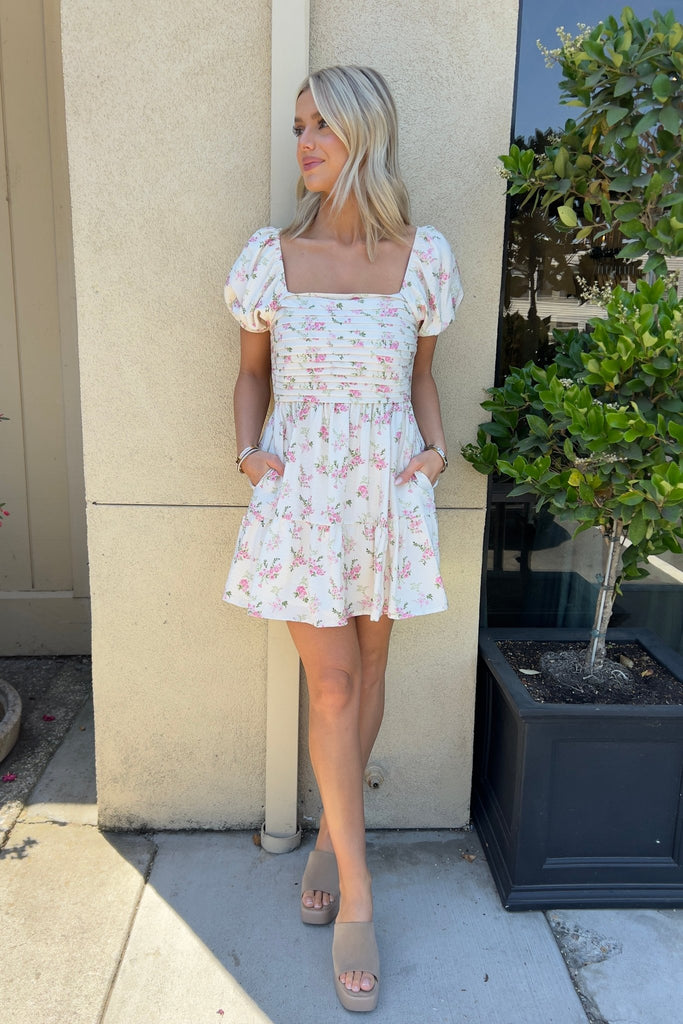BLUSH HORIZON FLORAL DRESS - Violet Muse Boutique