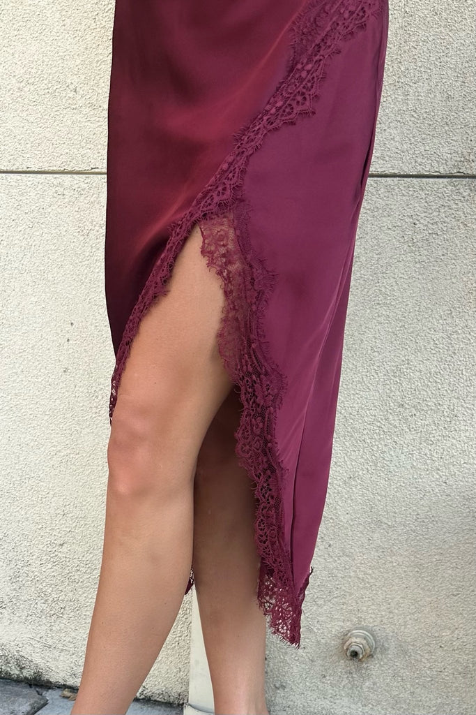 BORDEAUX LACE DRESS - Violet Muse Boutique