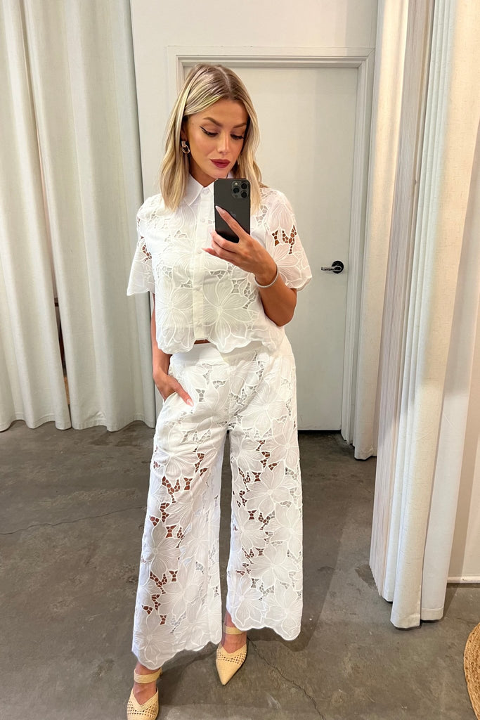 CAPE MAY WHITE LACE PANTS - Violet Muse Boutique