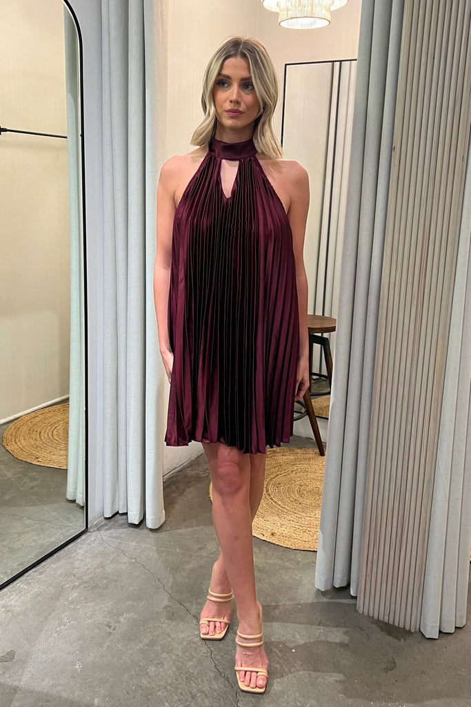 CARLY WINE SOFT PLEATS DRESS - Violet Muse Boutique