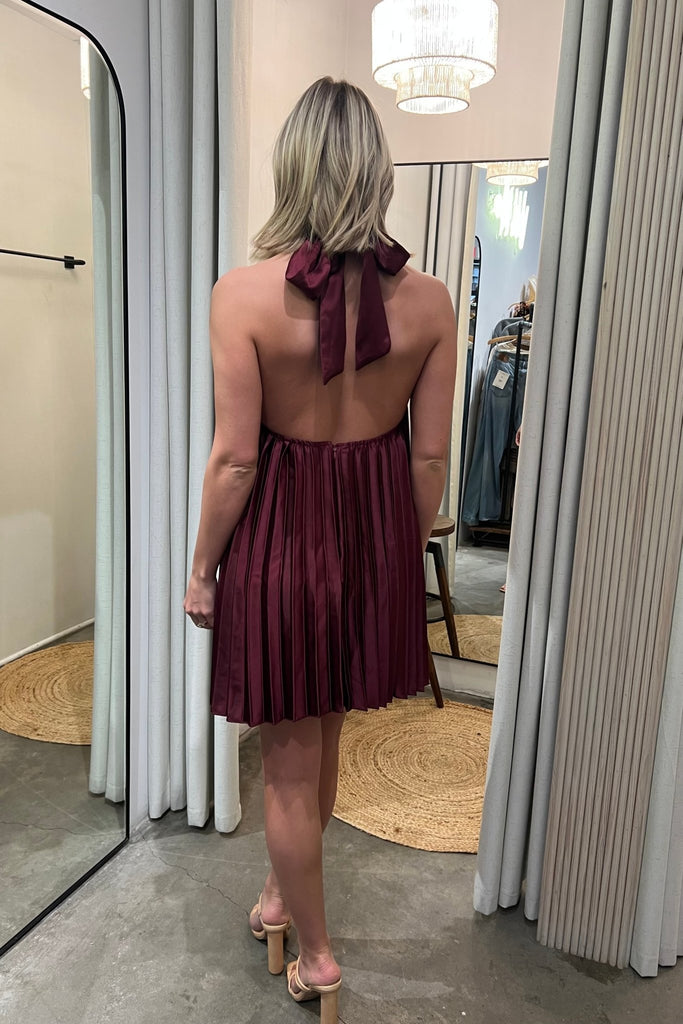 CARLY WINE SOFT PLEATS DRESS - Violet Muse Boutique
