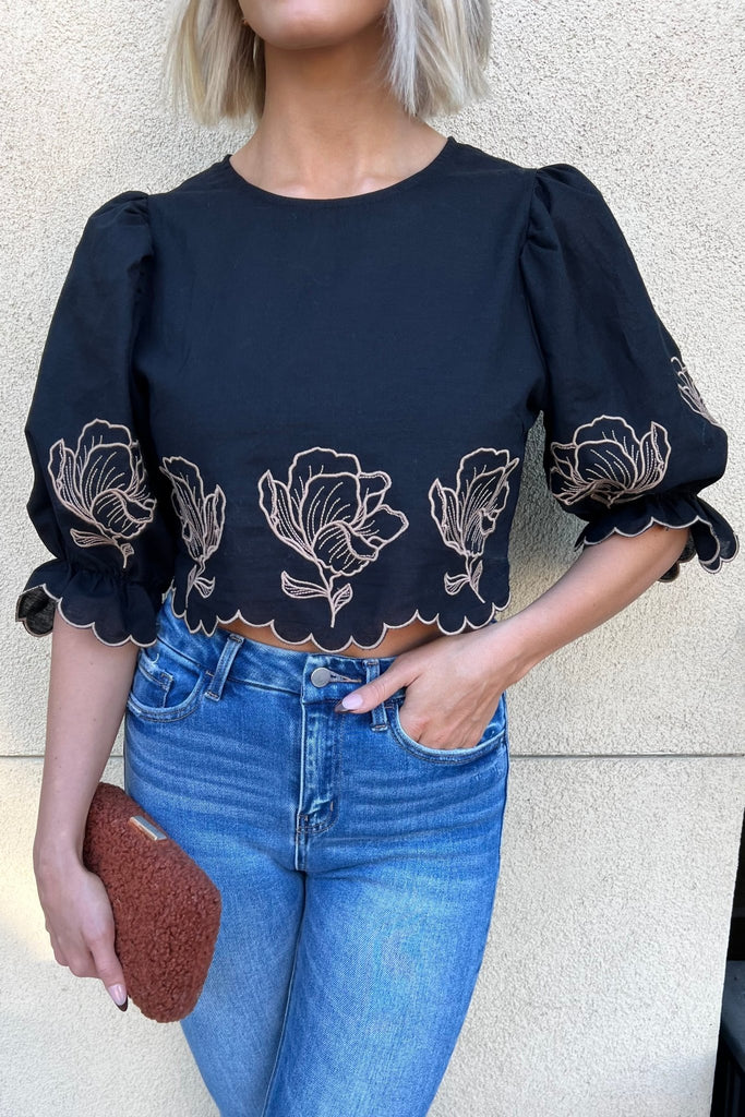 DAHLIA RIDGE EMBROIDERED TOP - Violet Muse Boutique