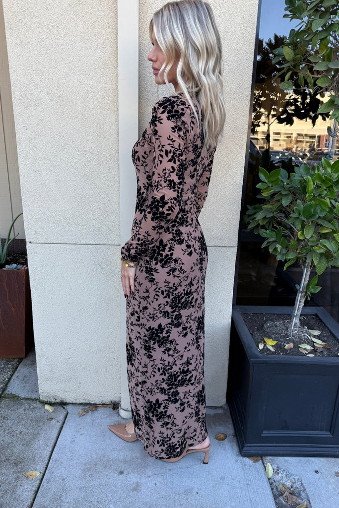 DEVIN VELVET FLORAL DRESS - Violet Muse Boutique