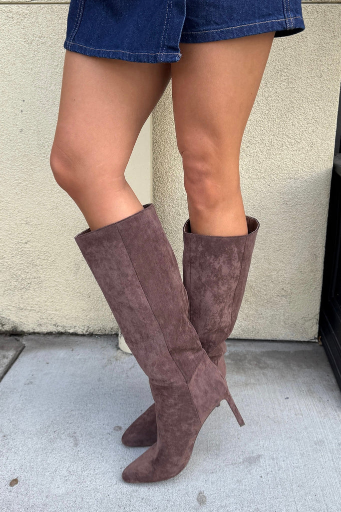 GREENWICH SUEDE BOOTS - Violet Muse Boutique