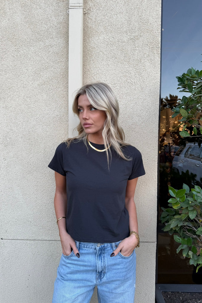 MAIA BLACK TSHIRT - Violet Muse Boutique
