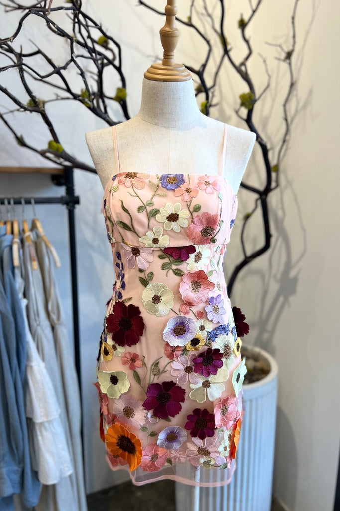 ROSALAND BLUSH FLORAL APPLIQUE DRESS - Violet Muse Boutique