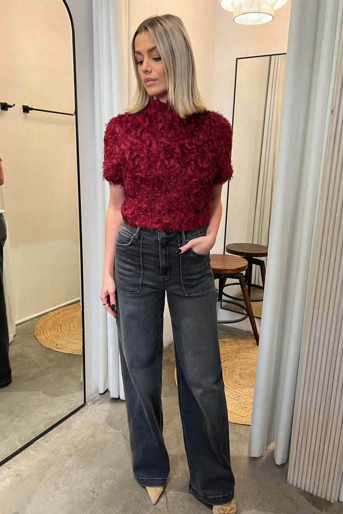 SARIE BURGUNDY TEXTURED TOP - Violet Muse Boutique